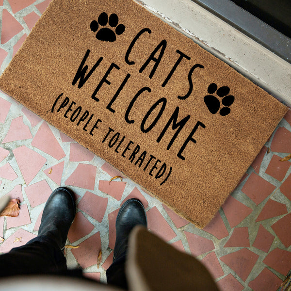 cats-welcome-people-tolerated-doormat-30x17-inch